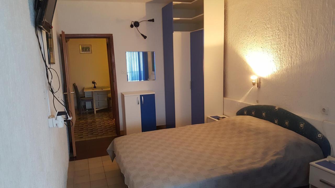 Apartments By The Sea Tucepi, Makarska - 2699 外观 照片