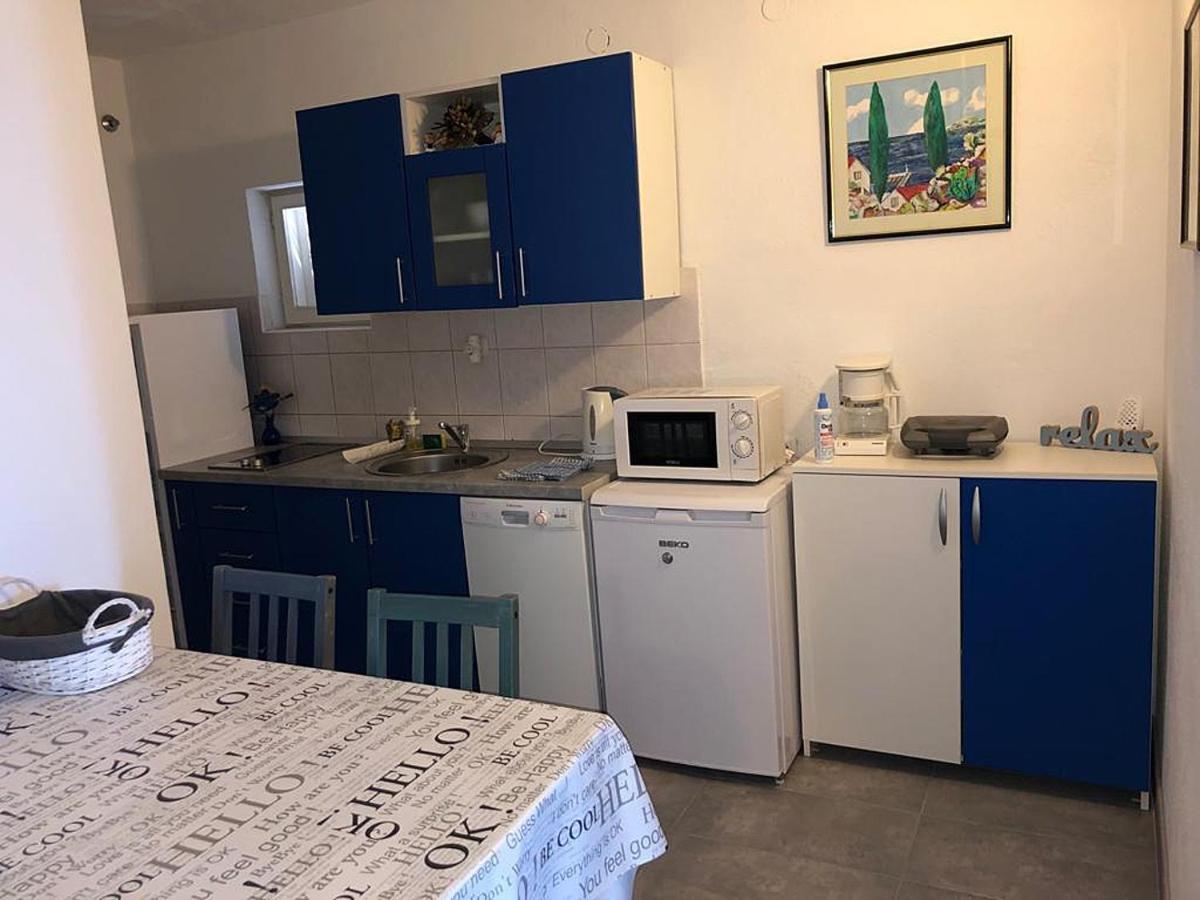 Apartments By The Sea Tucepi, Makarska - 2699 外观 照片