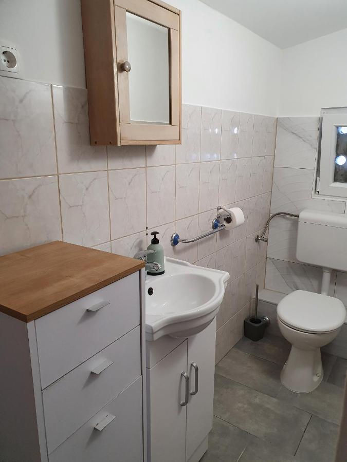 Apartments By The Sea Tucepi, Makarska - 2699 外观 照片