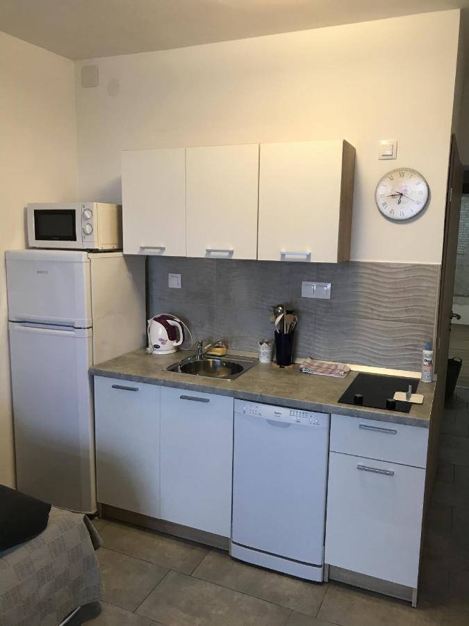 Apartments By The Sea Tucepi, Makarska - 2699 外观 照片